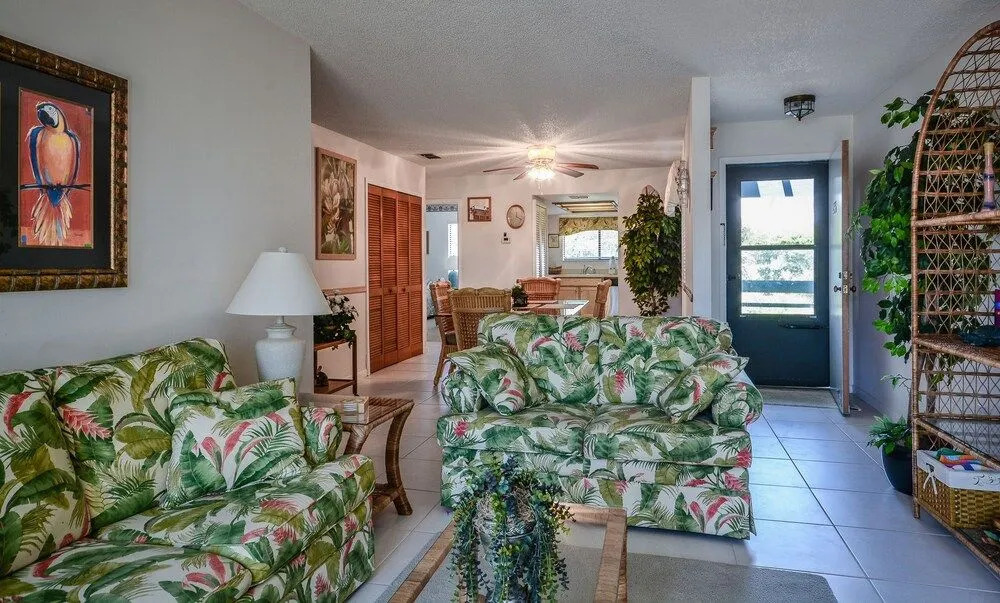 SC266 Sea Woods by RedAwning