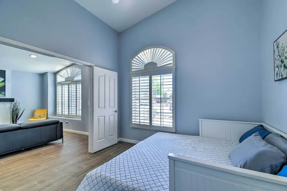 Private Patio, Gas Grill: Stylish Phoenix Home!