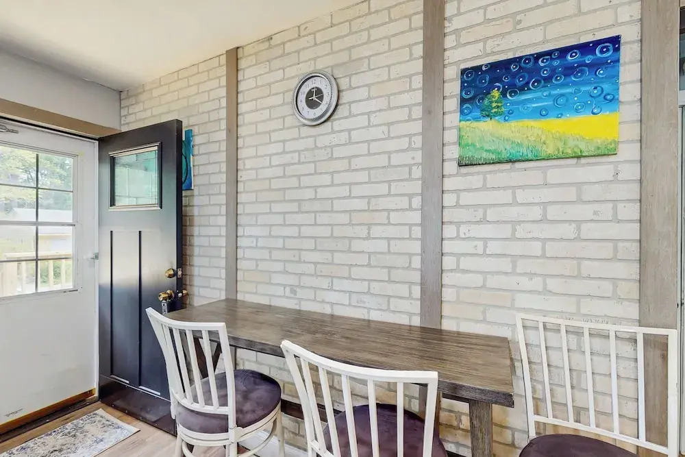 2 Mi to Beach! Hot Tub Haven in Michigan City