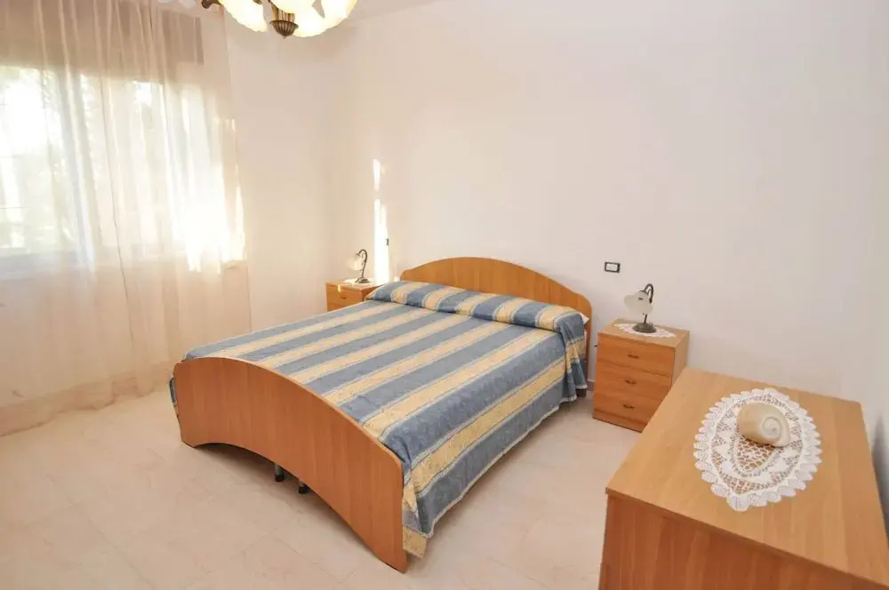Villa Magnolia 1 Sleeps 8 Close to the sea