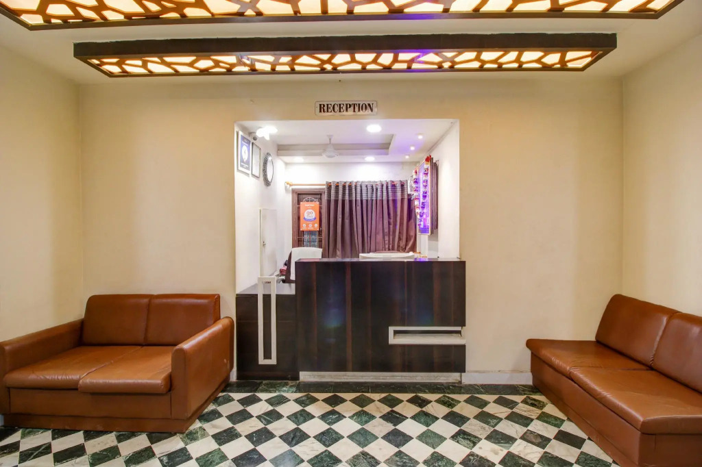 Hotel R Inn