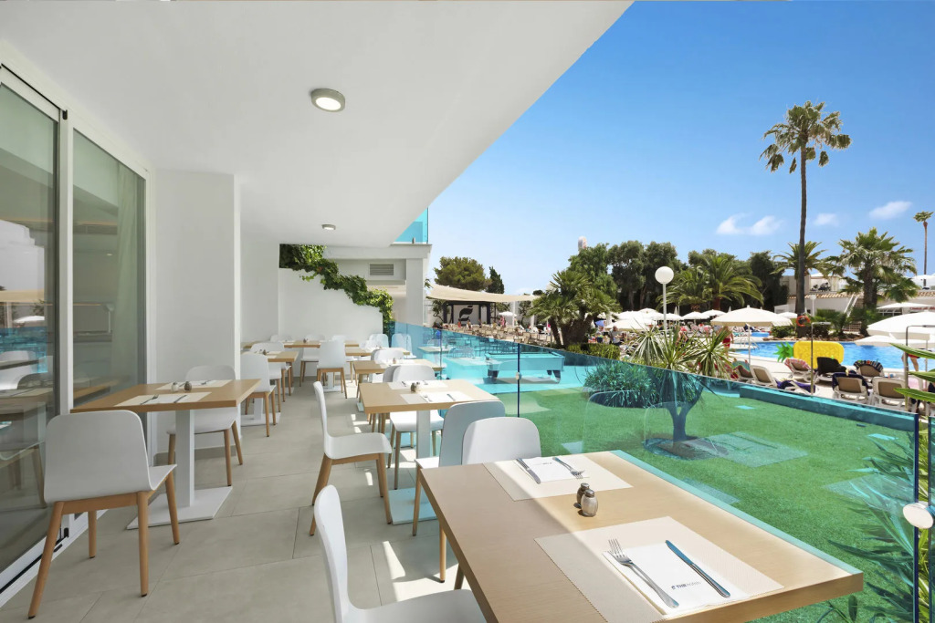 Отель THB Sa Coma Platja