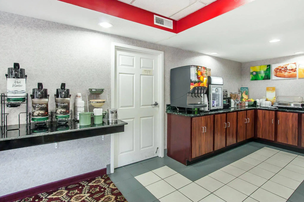 Quality Inn White House
