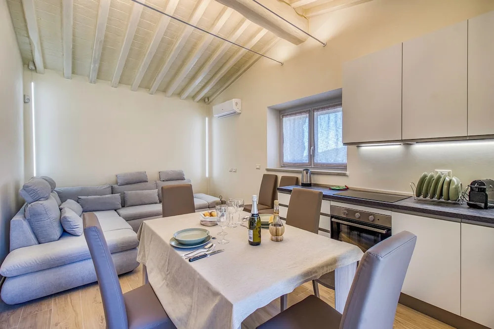 Villa Chimera Green 12 with Pool & Gym