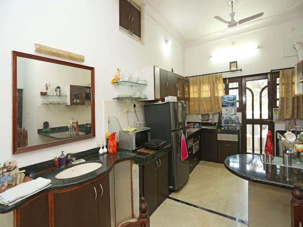 OYO 9776 Home Near Bohra Ganesh Temple