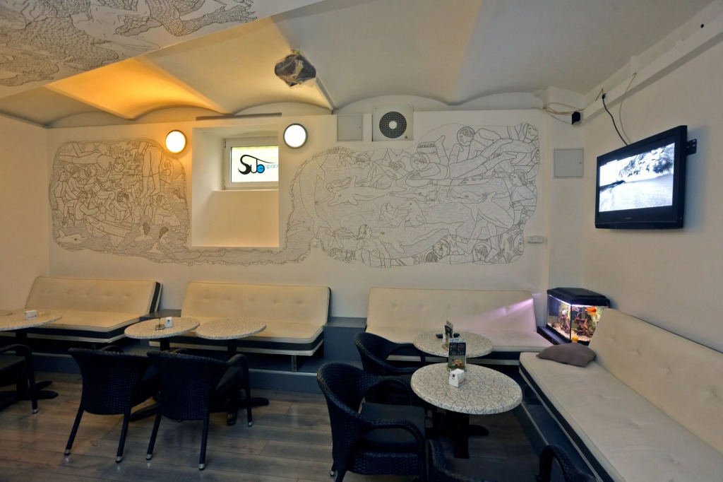 SubSpace Hostel