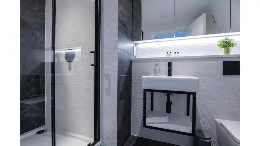 Royal Kensington - Standard 3 bed
