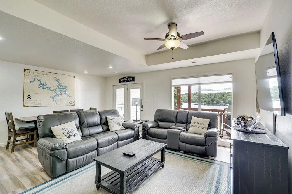 2 Units w/ Boat Dock & Slip Access in Lake Ozark