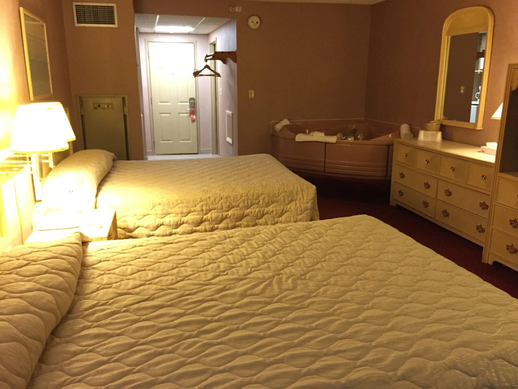 Americana Hotel Boardwalk