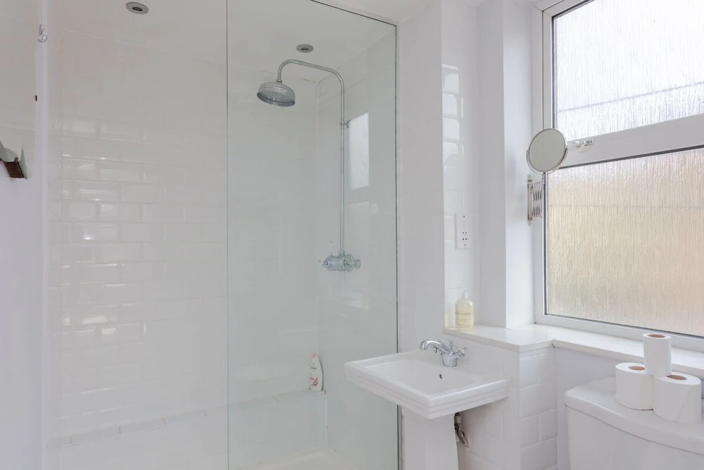 Newly Refurbished 4 Bedroom House in East London