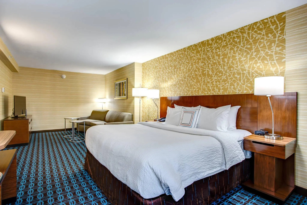 Fairfield Inn & Suites Springfield Holyoke