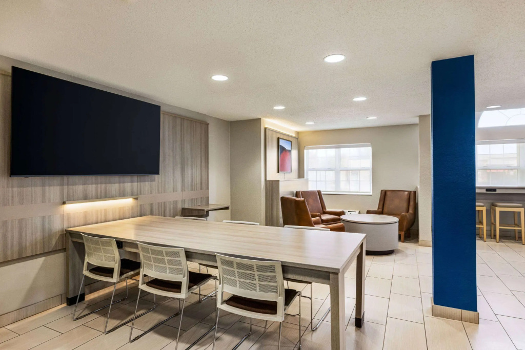 Microtel Inn & Suites by Wyndham New Ulm