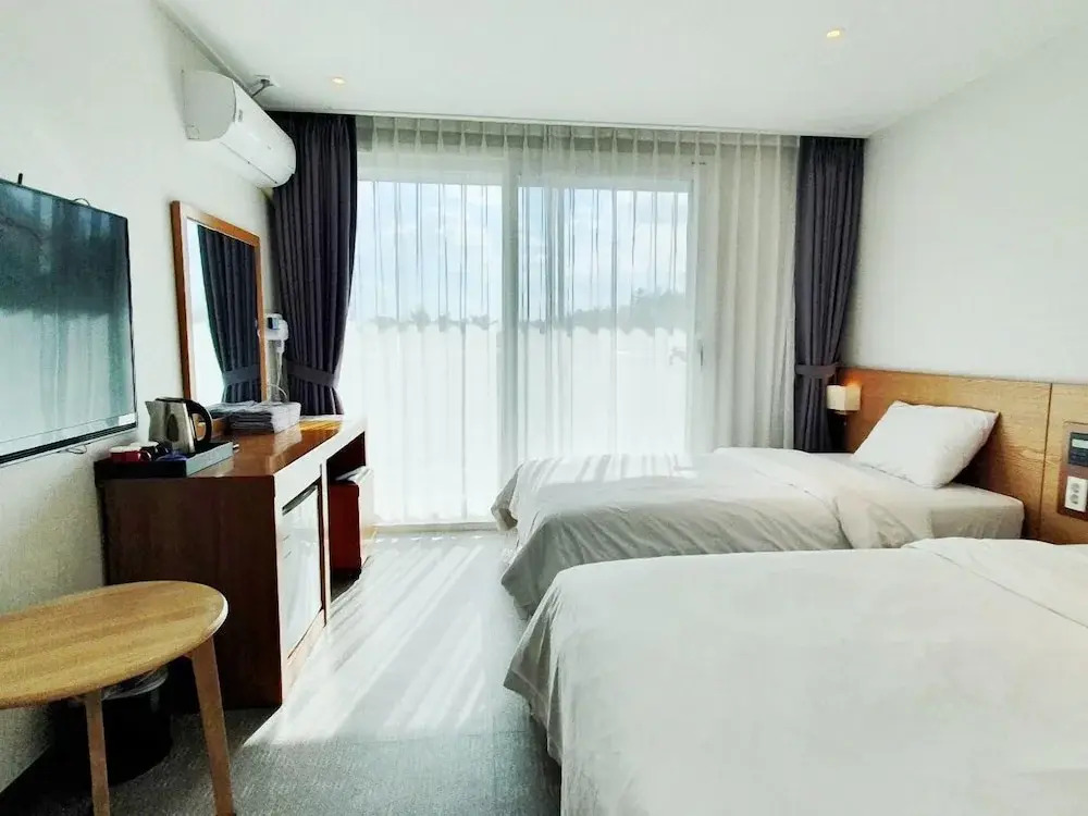 Ocean Square Resort