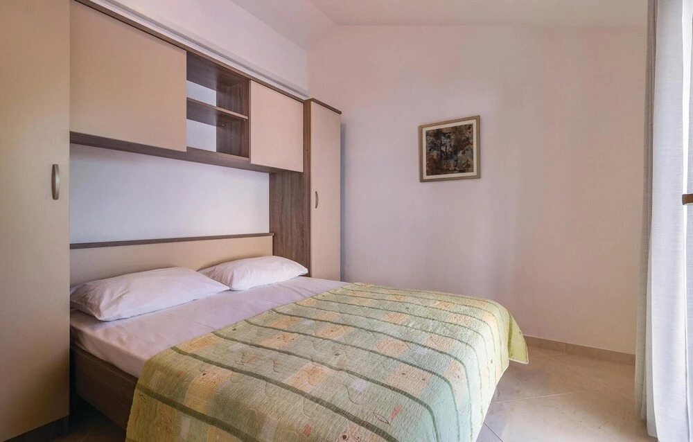 Nice Home in Fazana With Wifi and 2 Bedrooms
