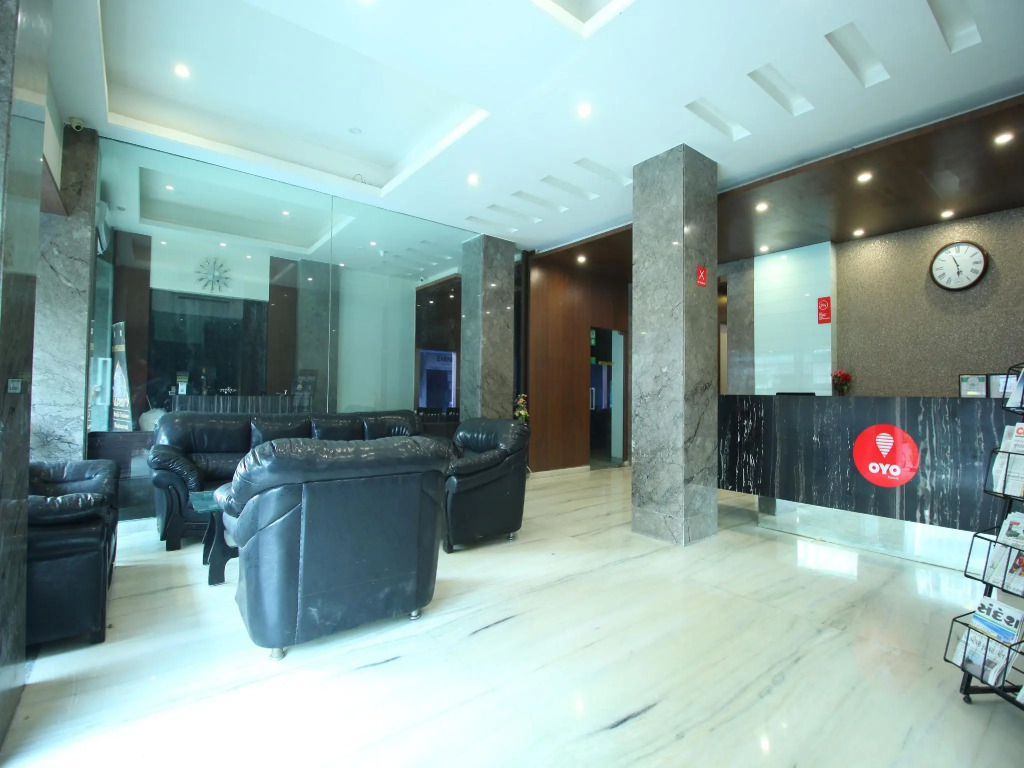 OYO Flagship 312 Near Ashram Road