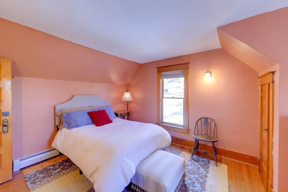 Home in Downtown Idaho Springs: 2022-01