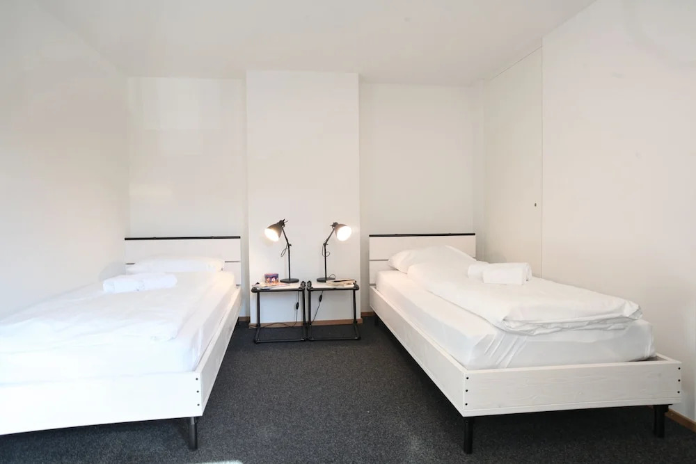Nest -  Elsastrasse