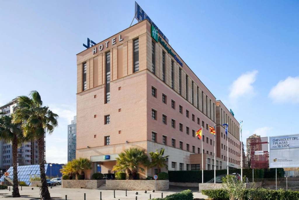 Holiday Inn Express Ciudad de las Ciencias by IHG