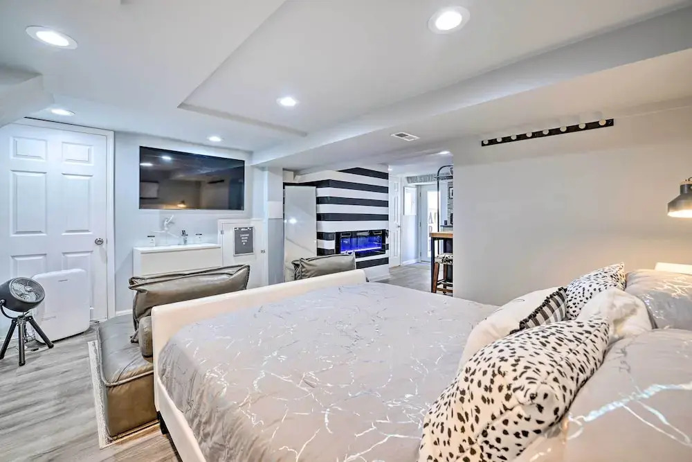 Stylish DC Studio ~ 5 Mi to National Mall!