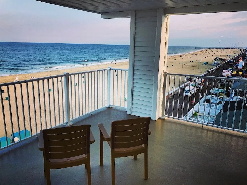 Monte Carlo Boardwalk / Oceanfront Ocean City