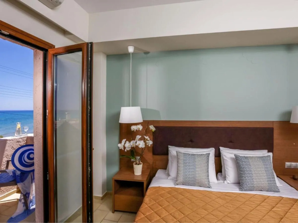 Pan Asia Seaview Apartment 2