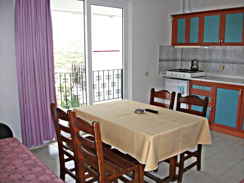 Flora Saadet Hotel