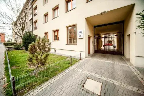 Stylowe i Eleganckie Studia Very Berry w Poznaniu by Noclegi Renters