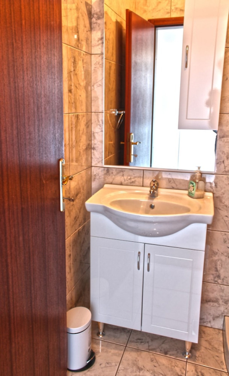 Apartment Edi