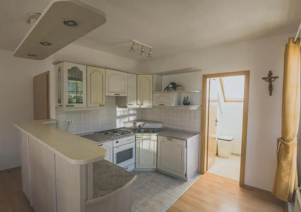 Apartment Amak With Free Onsite Parking
