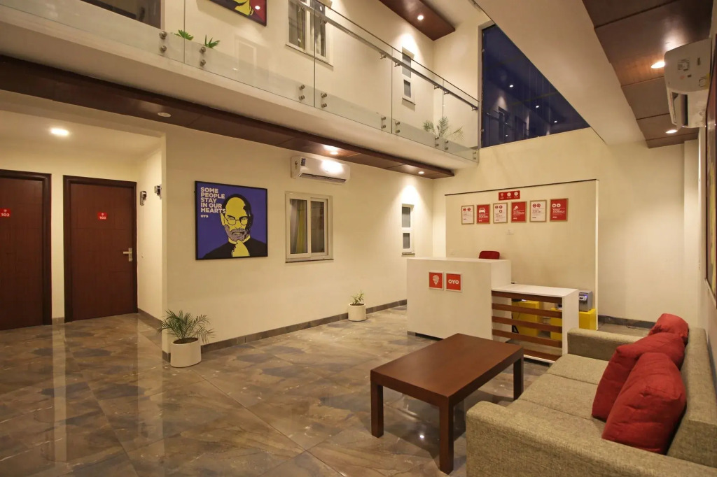 OYO Flagship North Campus