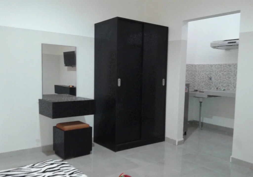 Gendis Hotel And Guest House