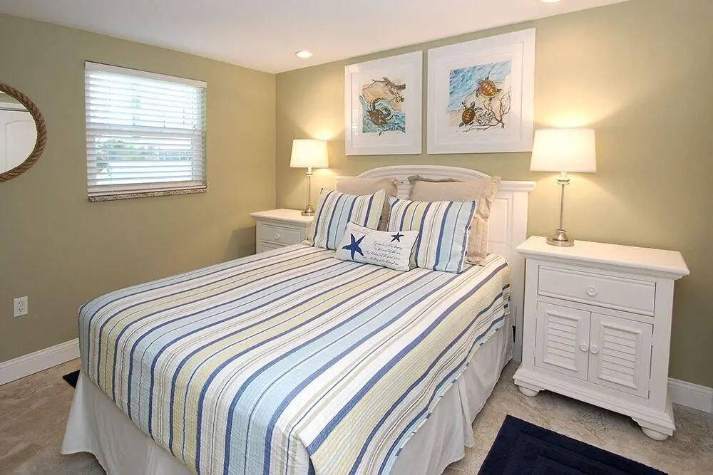 The Anna Maria Island Beach Breeze