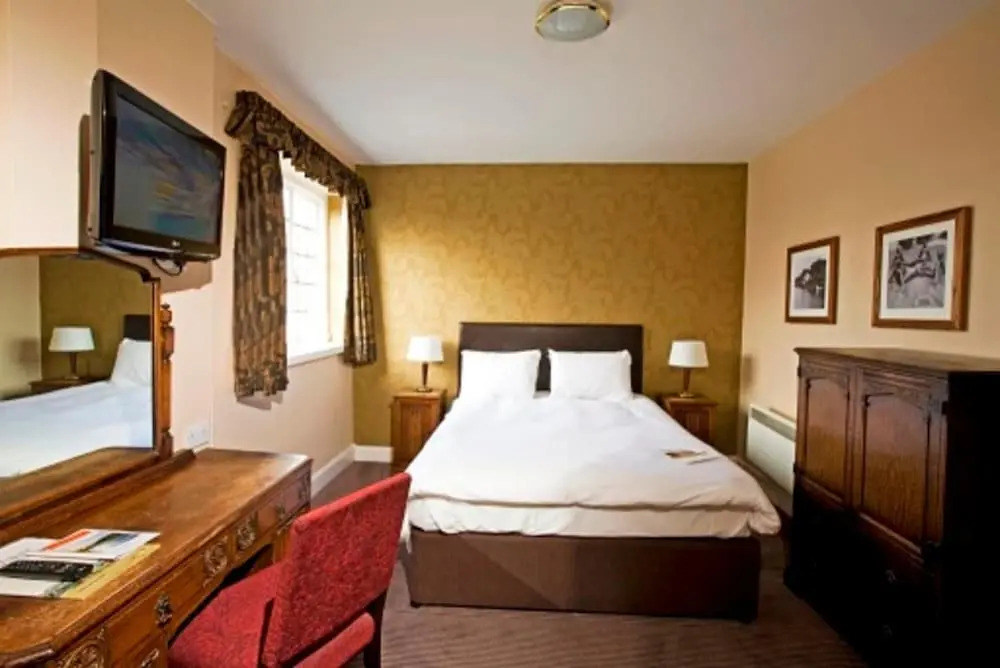 Cromwell Lodge Hotel by Greene King Inns