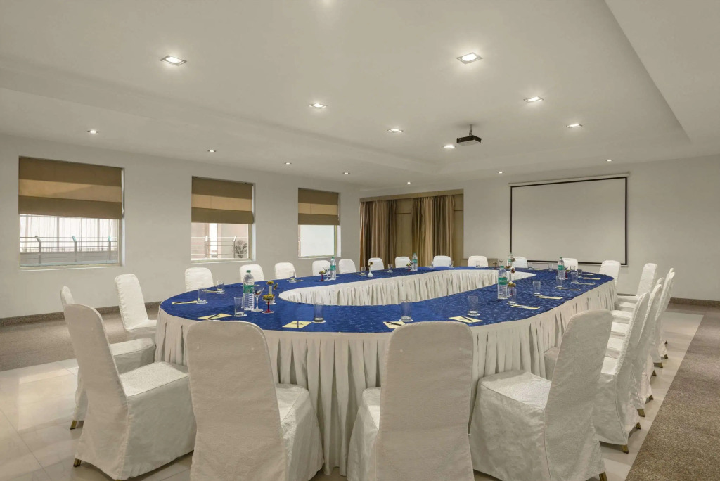 Days Hotel By Wyndham Neemrana