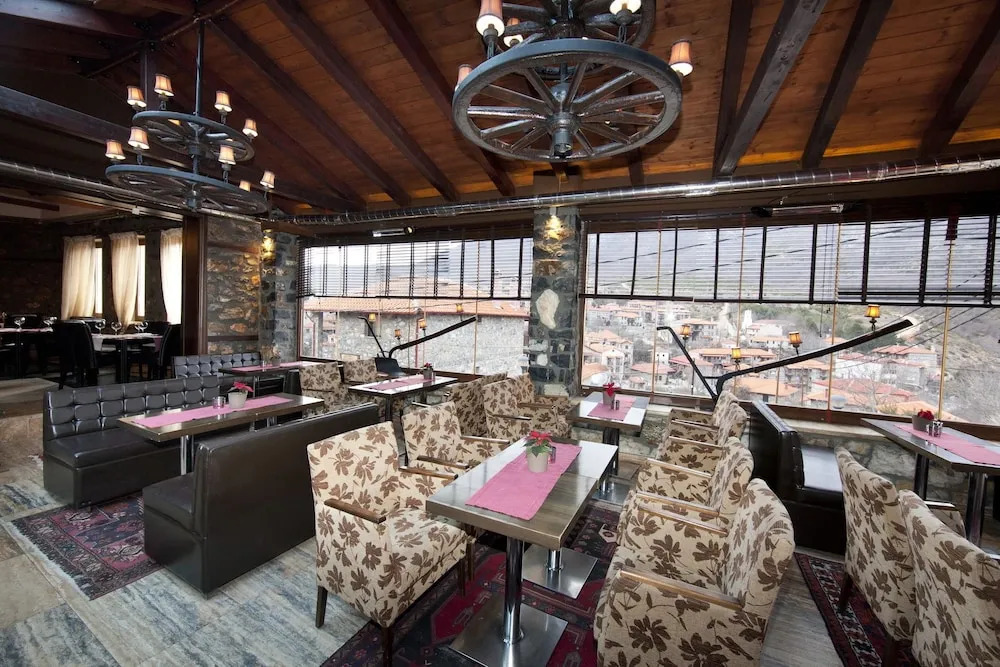 Chalet Lithos