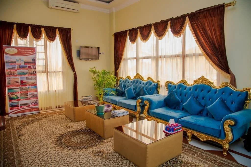 Al Ayjah Plaza Hotel