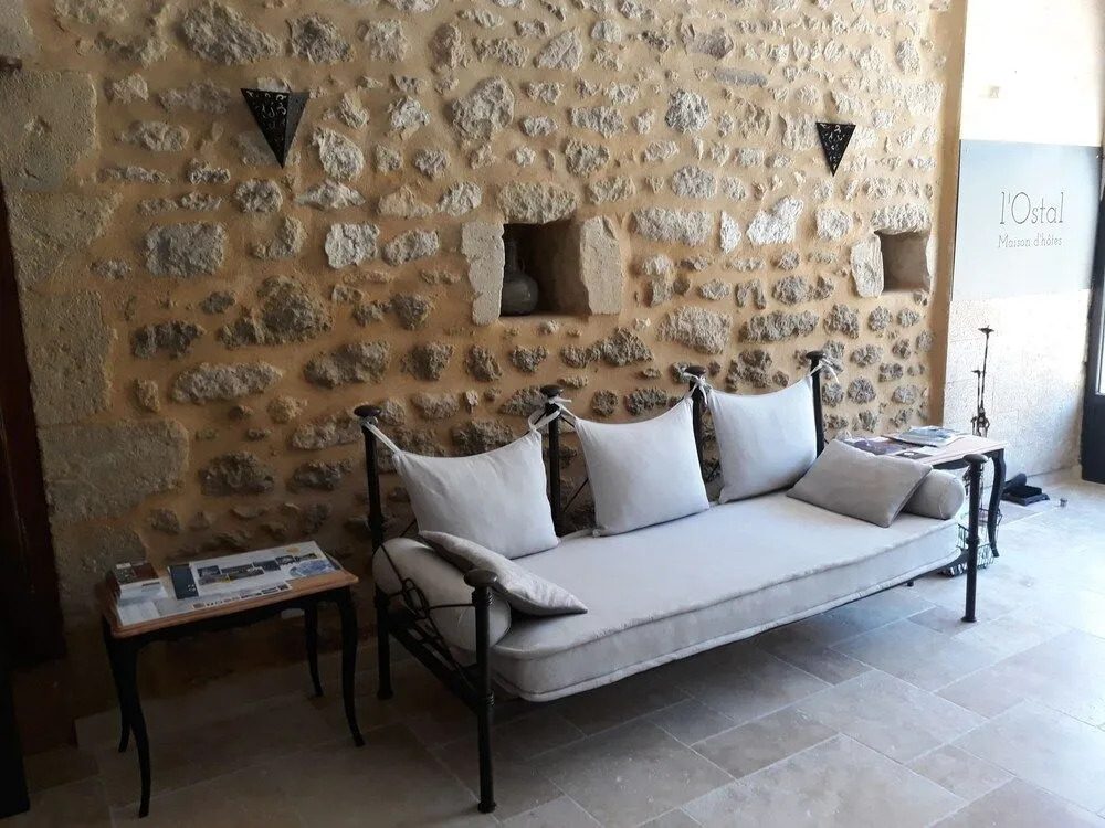 LOstal Saint Hilaire dOzilhan - Bed & Breakfast