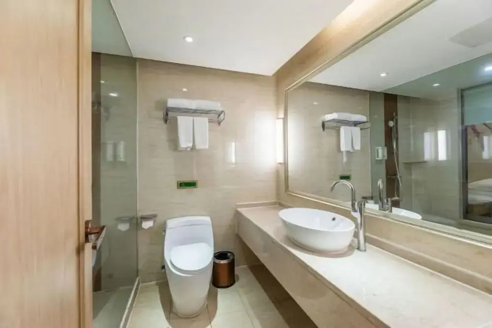 Vienna Hotel (Xupu Wanda Plaza)