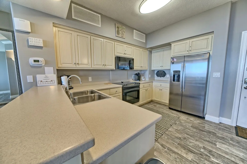 Unit 2304 2 Bedroom Condo by RedAwning