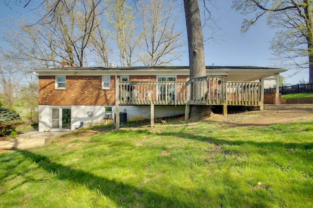Harrisonburg Family Home w/ Deck, 4 Mi to Downtown