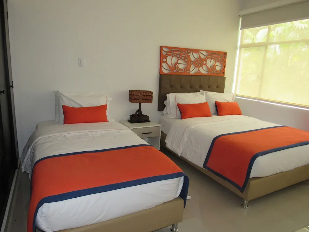Hotel Yalconia