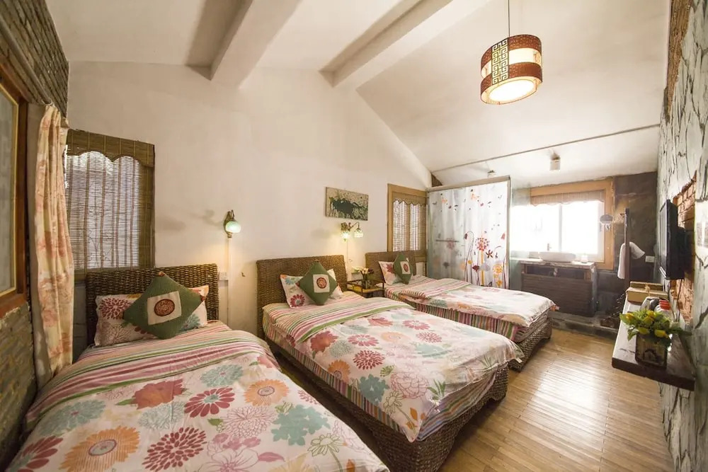 Lijiang Tailai Inn