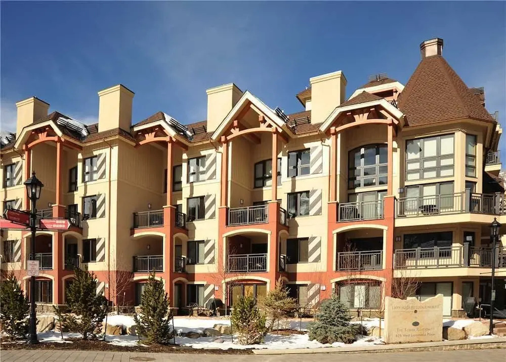 Lionsquare North Tower #300 3 Bedrooms 3.5 Bathrooms Condo
