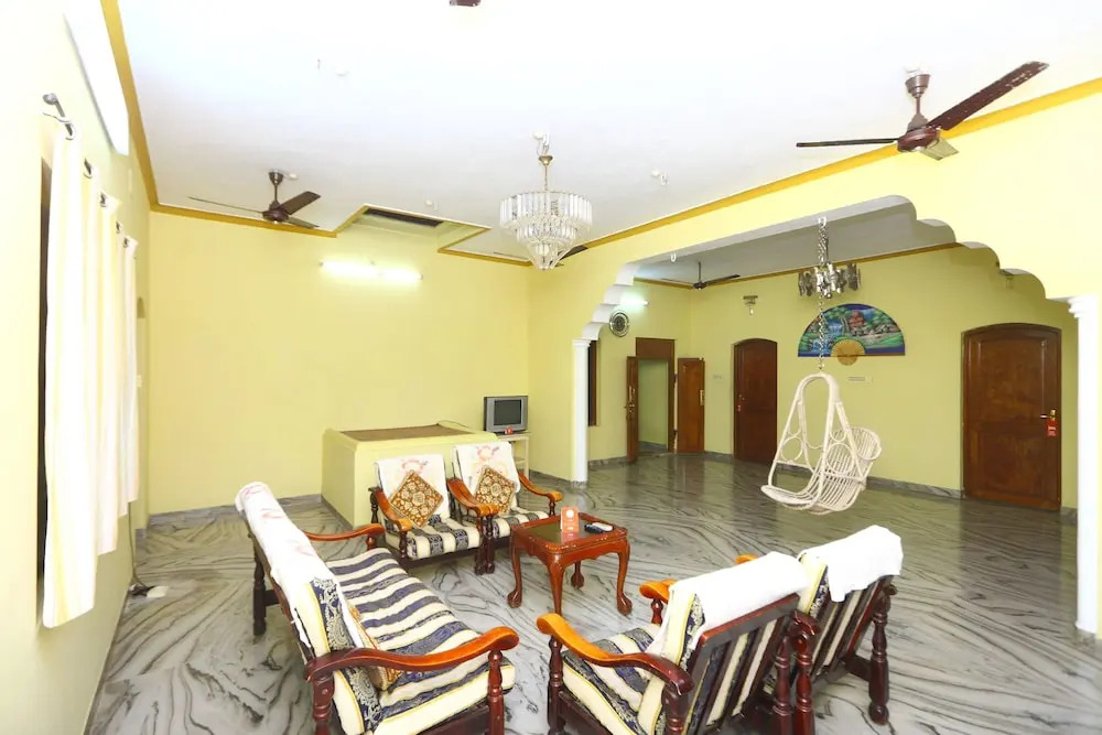 OYO 9772 Home Spacious 3BHK Serenity Beach