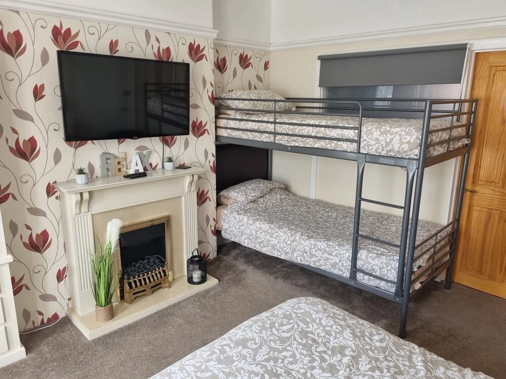 Brightwater Ground Floor Apartment up to 6 Guests