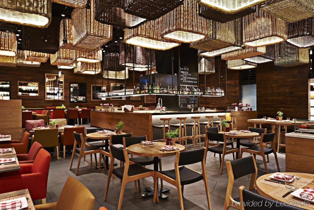 Отель Kempinski Mall Of The Emirates
