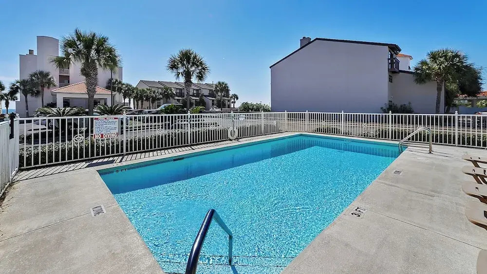 Gulf Front in Seagrove Beach With Sweeping Views