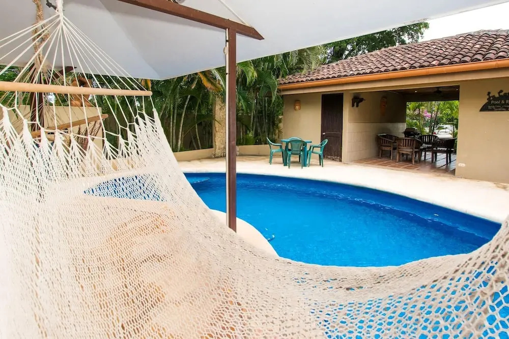 Cozy Ground-Floor Condo with Community Pool, Rancho and Lush Garden Views