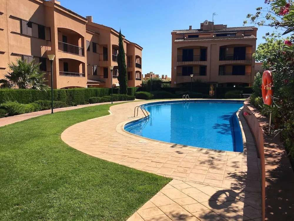 Bajo con Terraza Privada Marina Sant Jordi