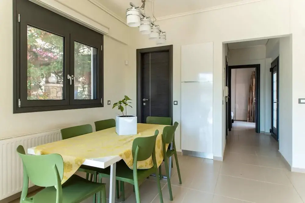 La Casa Rosa Seaside Getaway